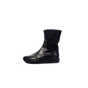STUART WEITZMAN Boots Black Leather EVONNA BOOTS Women's 10.5